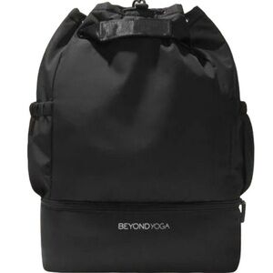 BEYOND YOGA Convertible Gym Bag tote black backpack workout athletic bag NWT